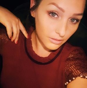 Meet your Posher, Paige